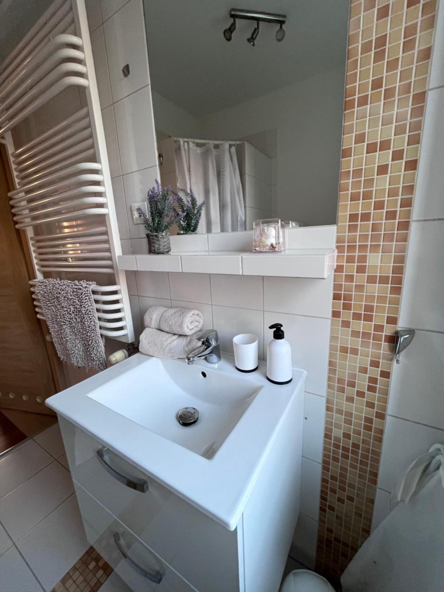 Apartamenty 2-Pokojowe Przy Molo Z Balkonami Gdynia Exteriör bild